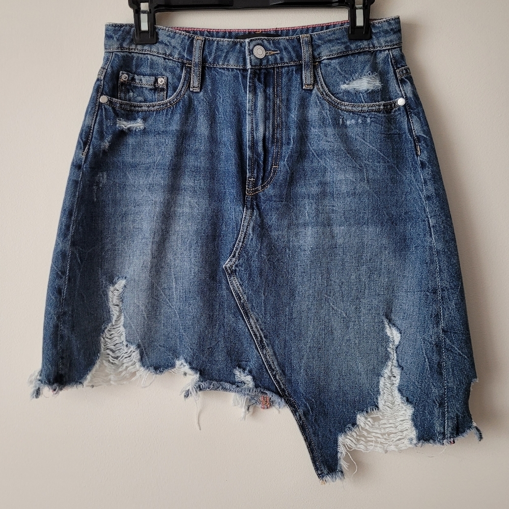 GUESS Denim Skirt Distressed Asymmetric Raw Hem Size 27